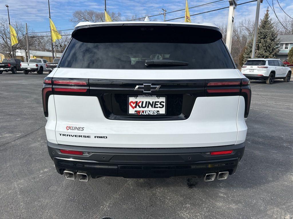 new 2026 Chevrolet Traverse car, priced at $48,730