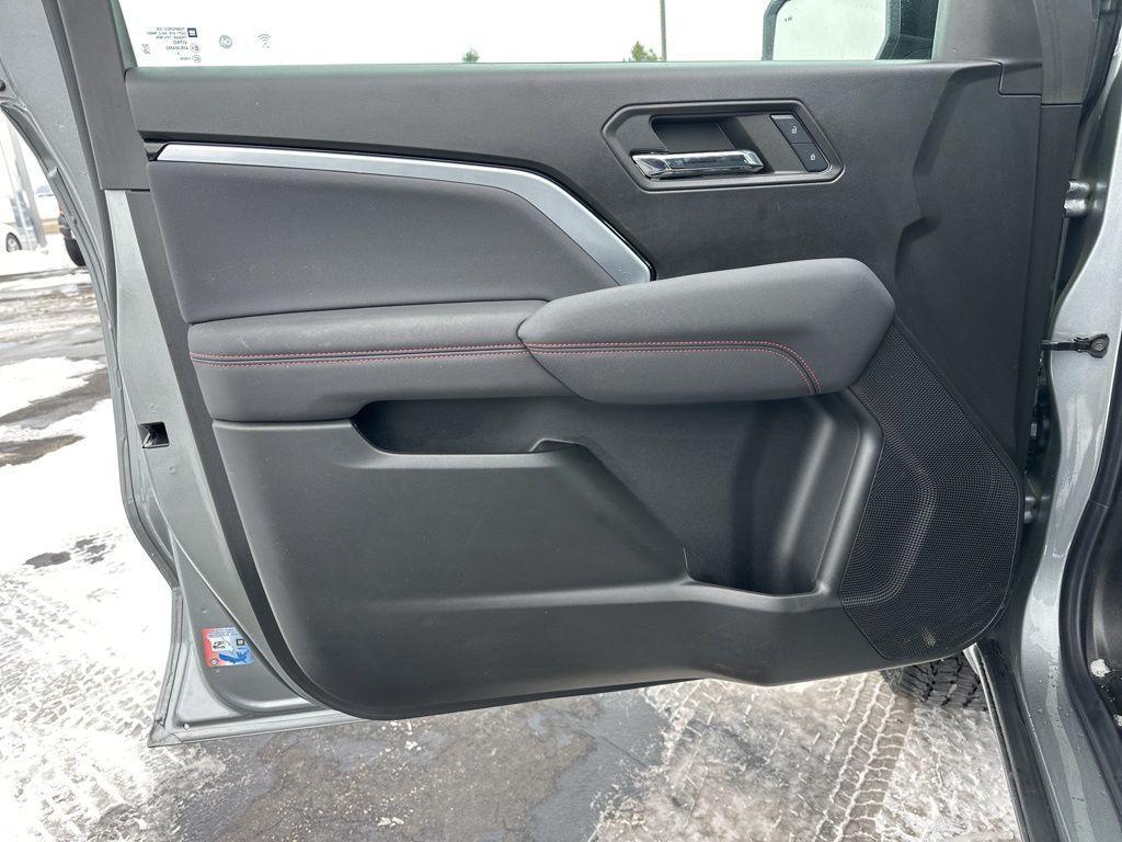 used 2024 Chevrolet Colorado car, priced at $37,530