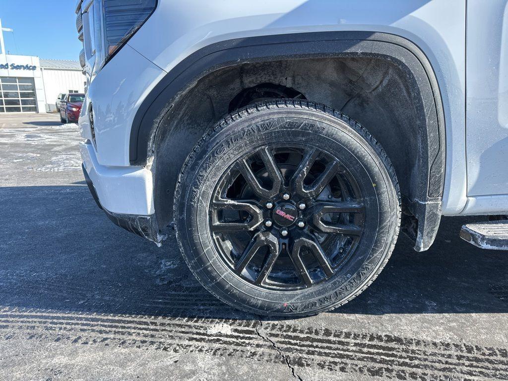 used 2024 GMC Sierra 1500 car, priced at $43,991