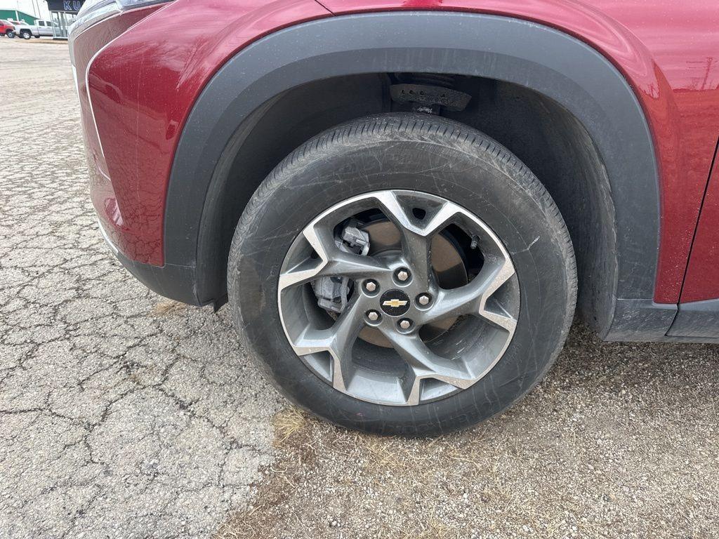 used 2025 Chevrolet Trax car, priced at $19,992