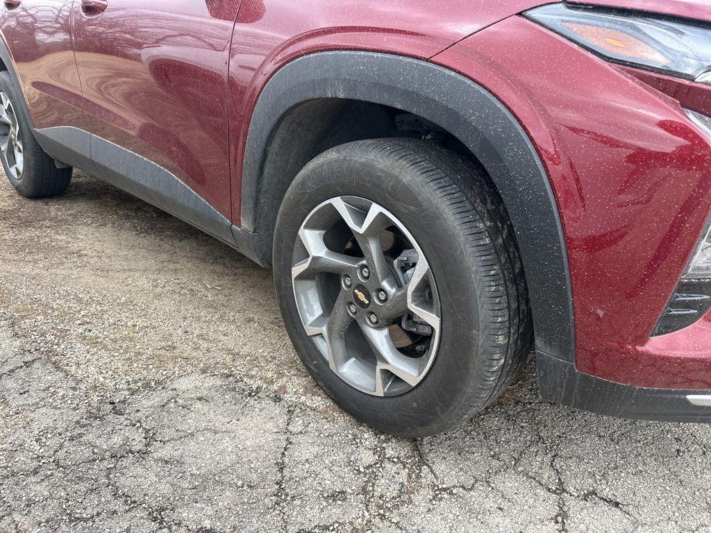 used 2025 Chevrolet Trax car, priced at $19,992