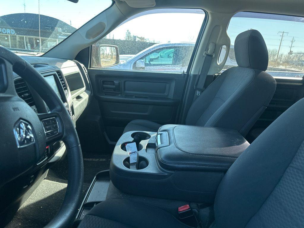 used 2019 Ram 1500 Classic car, priced at $26,219