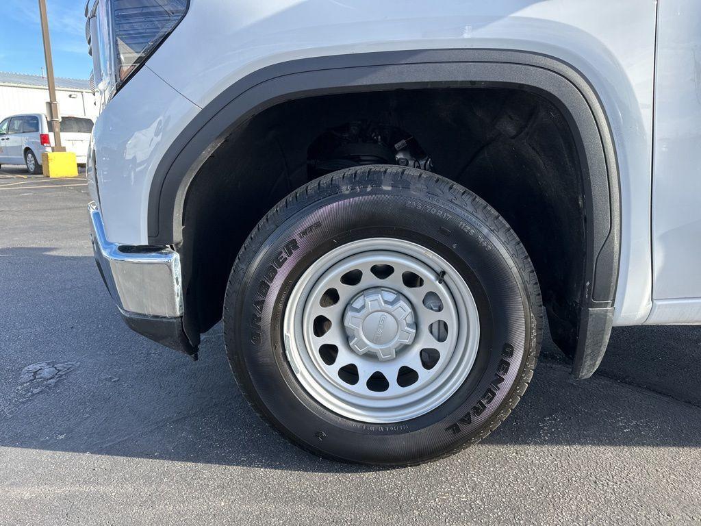 used 2025 GMC Sierra 1500 car, priced at $39,730