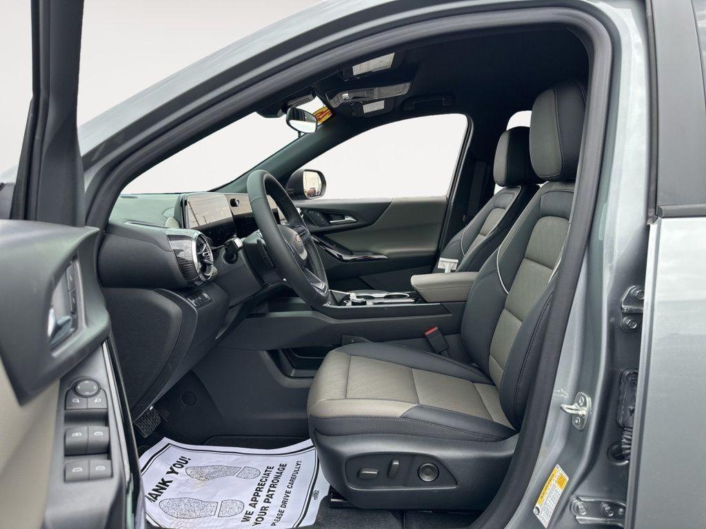 new 2026 Chevrolet Equinox car, priced at $31,758
