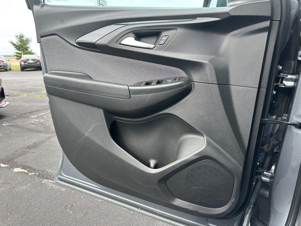 used 2021 Chevrolet TrailBlazer car, priced at $14,640