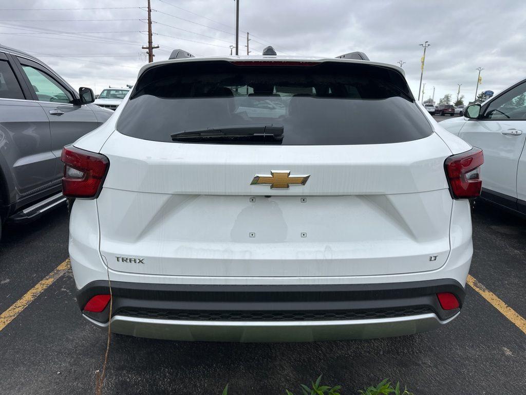 new 2026 Chevrolet Trax car, priced at $25,590