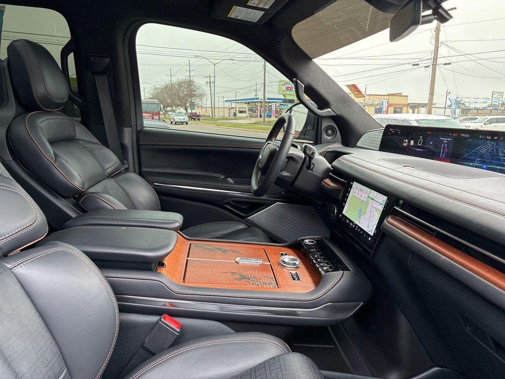 used 2025 Lincoln Navigator car, priced at $108,900