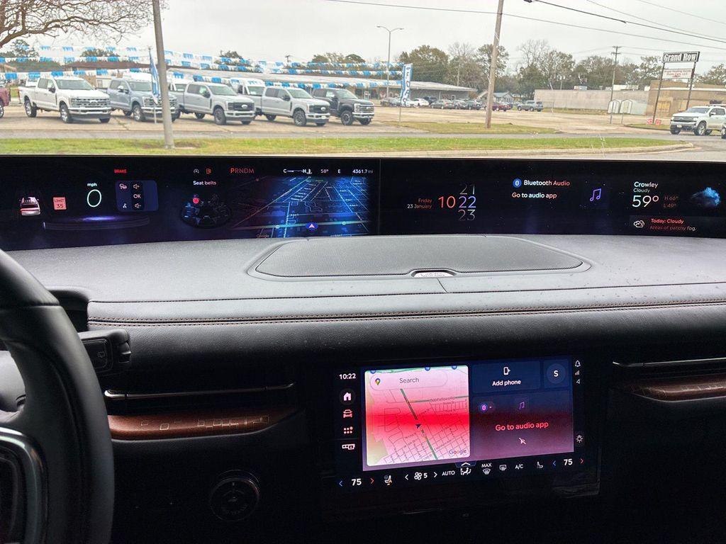 used 2025 Lincoln Navigator car, priced at $108,900