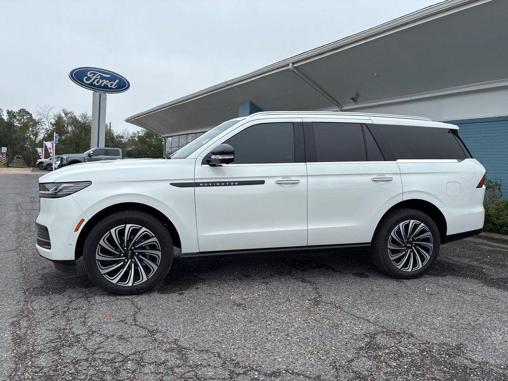 used 2025 Lincoln Navigator car, priced at $108,900