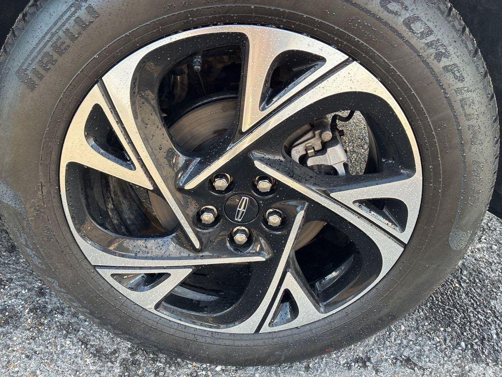 used 2025 Lincoln Nautilus car, priced at $52,500