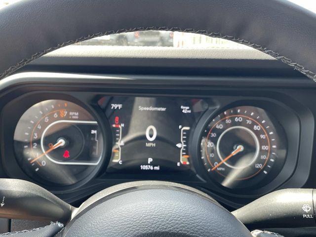 used 2025 Jeep Gladiator car, priced at $47,064