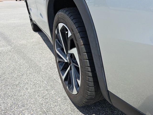 used 2024 Mitsubishi Outlander car, priced at $23,427