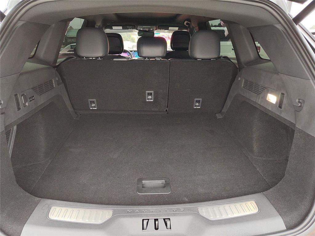 used 2025 Lincoln Nautilus car, priced at $60,790