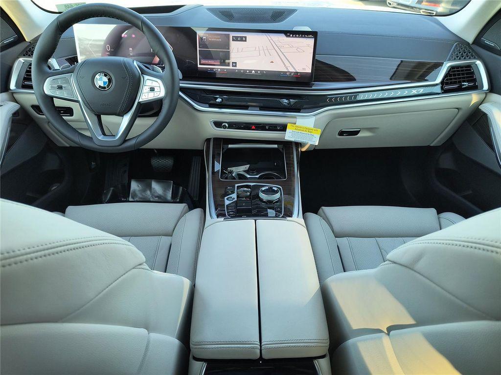 new 2026 BMW X7 car, priced at $100,130