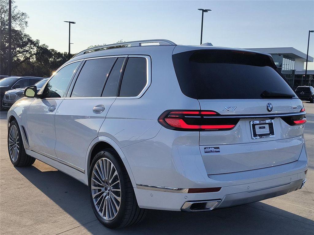 new 2026 BMW X7 car, priced at $100,130