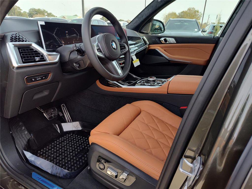 new 2026 BMW X7 car, priced at $103,995
