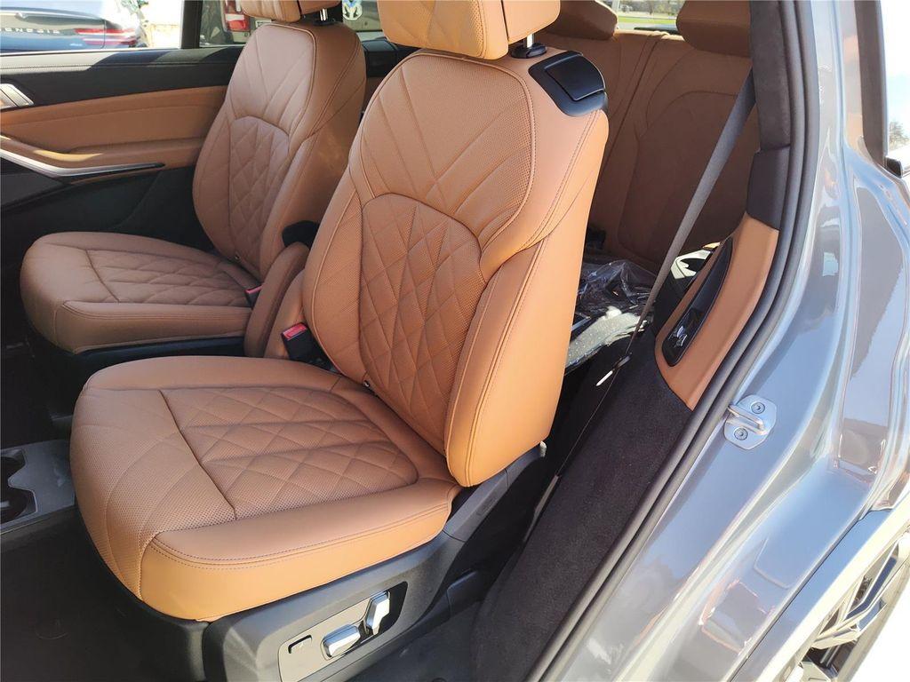 new 2026 BMW X7 car, priced at $103,010