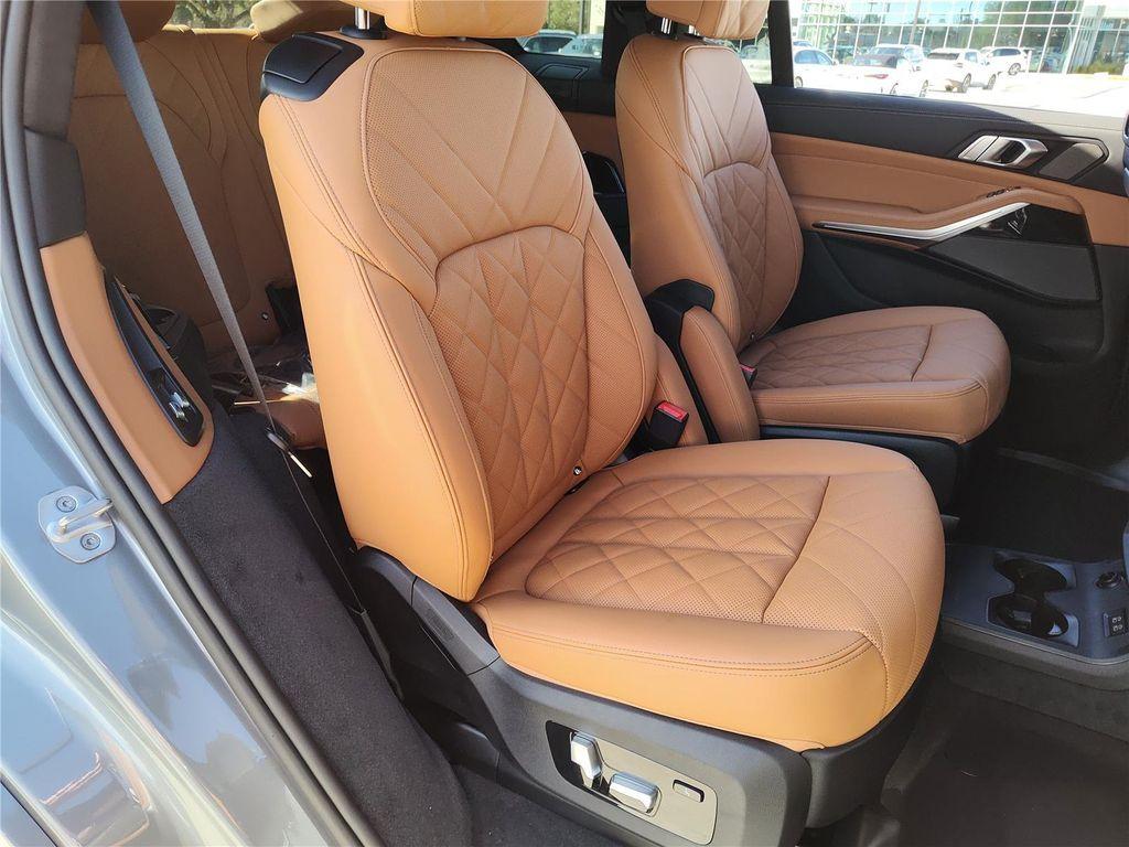 new 2026 BMW X7 car, priced at $103,010