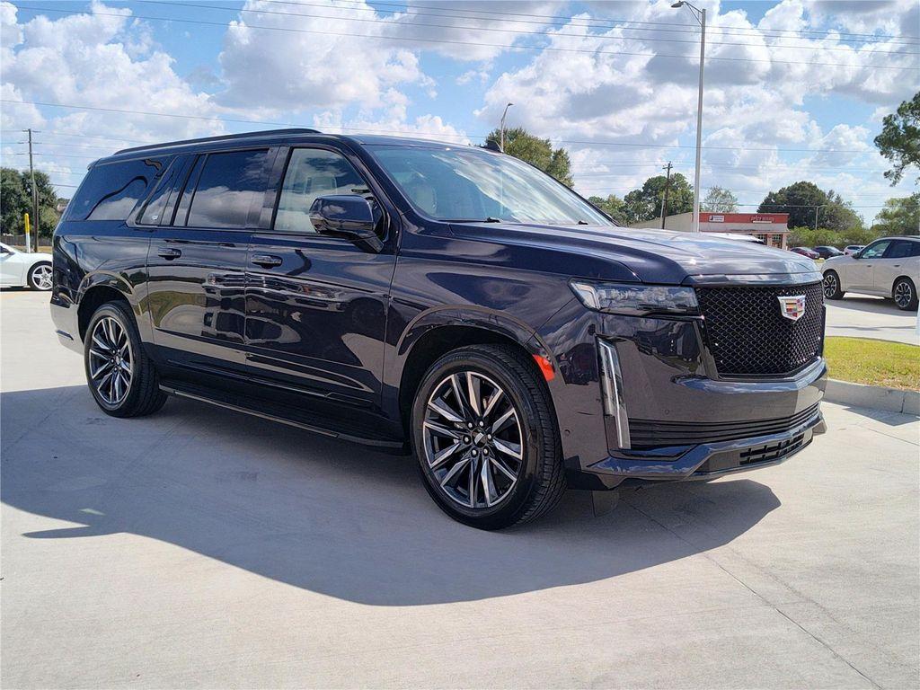 used 2023 Cadillac Escalade ESV car, priced at $78,790
