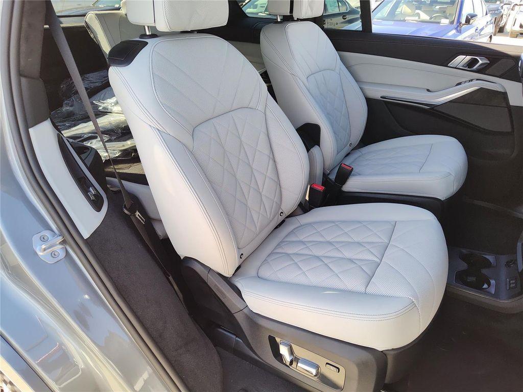 new 2026 BMW X7 car, priced at $99,570