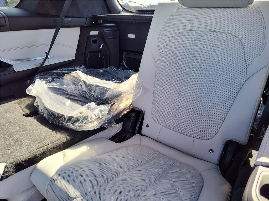 new 2026 BMW X7 car, priced at $99,570