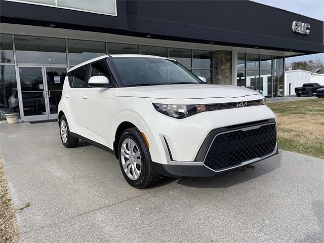 new 2025 Kia Soul car, priced at $21,717