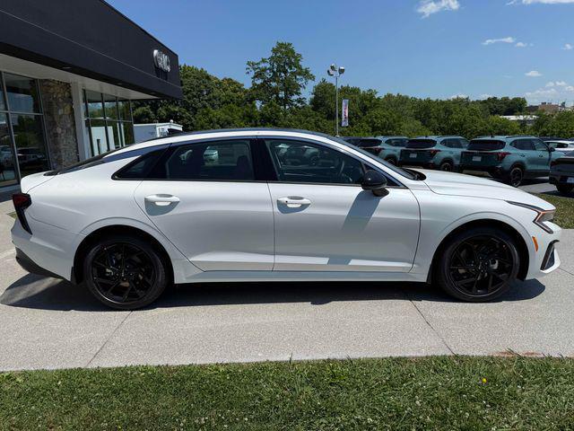 new 2026 Kia K5 car, priced at $31,060