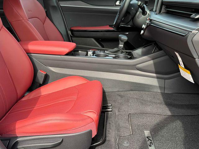 new 2026 Kia K5 car, priced at $31,060