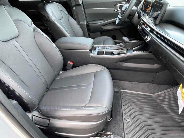 new 2026 Kia Sorento car, priced at $34,955