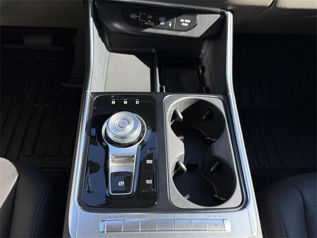 new 2026 Kia Carnival Hybrid car, priced at $43,546