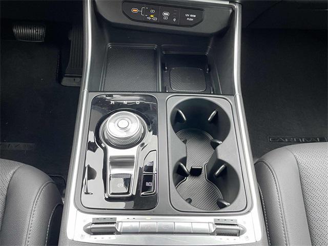 new 2026 Kia Carnival Hybrid car, priced at $52,112