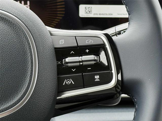 new 2026 Kia Carnival Hybrid car, priced at $43,270