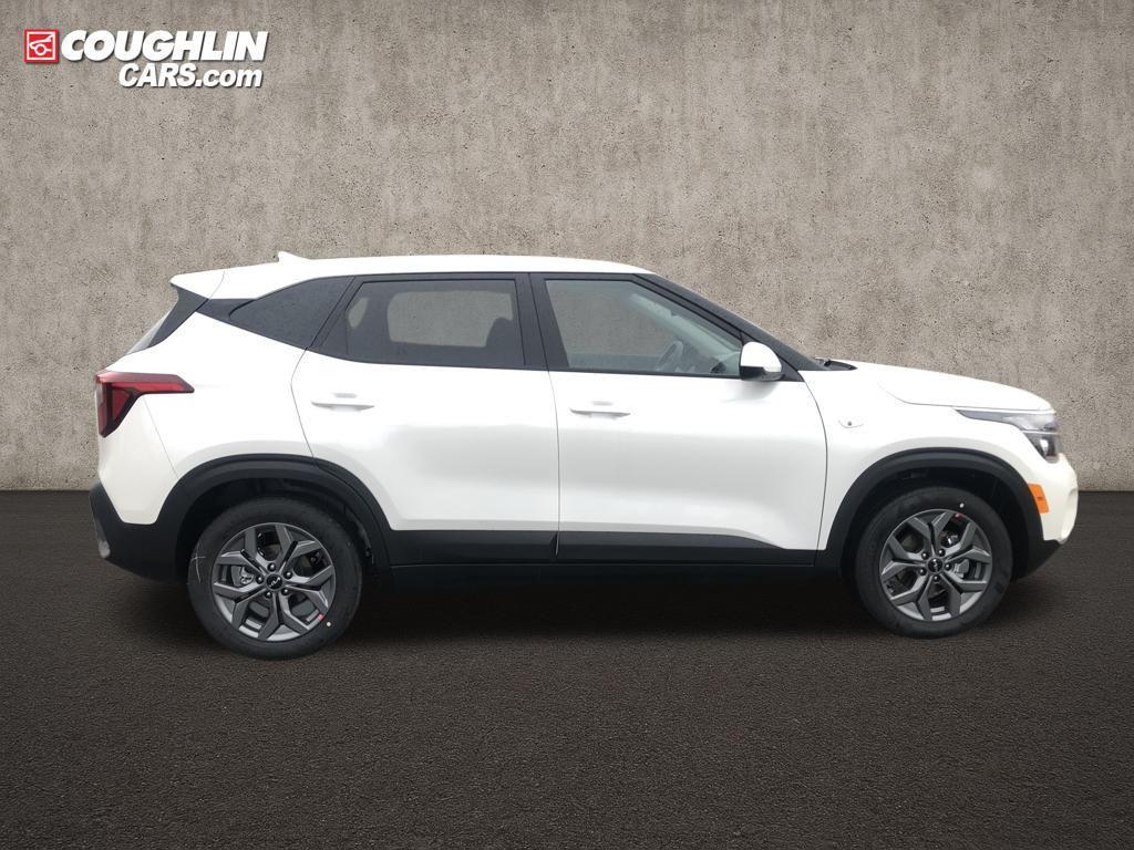 new 2026 Kia Seltos car, priced at $23,959