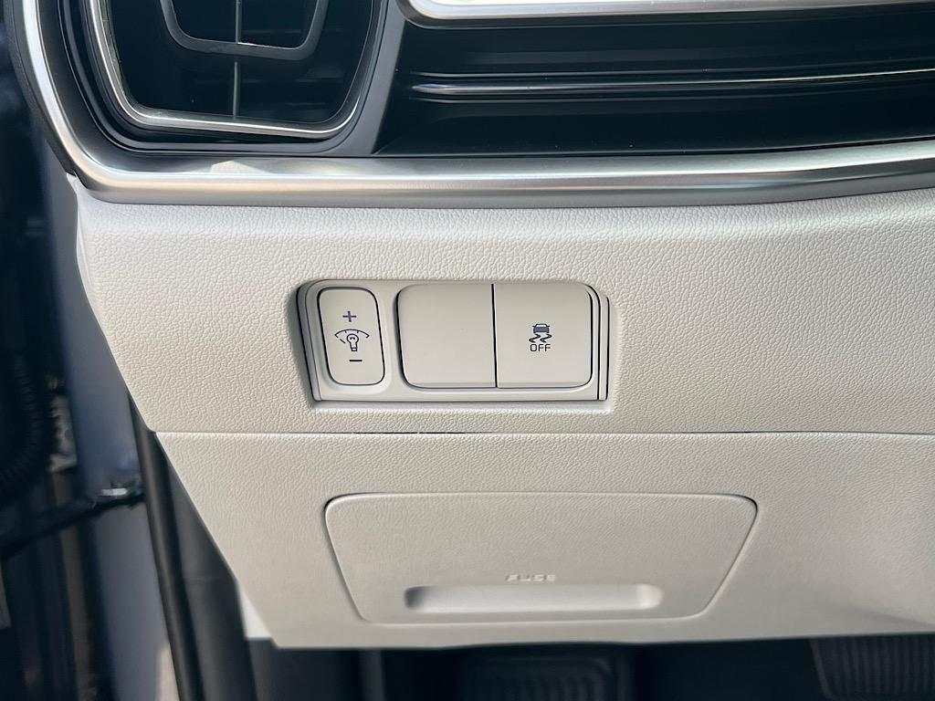 new 2025 Kia Sorento car, priced at $33,163