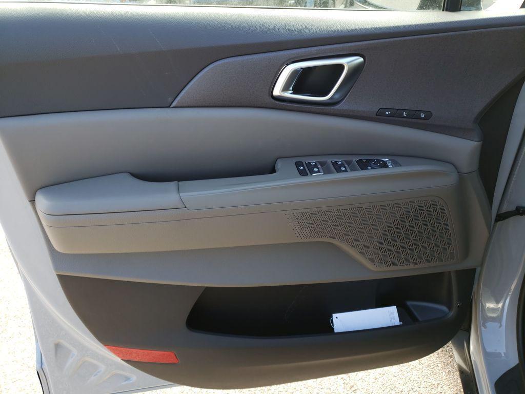 new 2026 Kia Carnival car, priced at $41,995