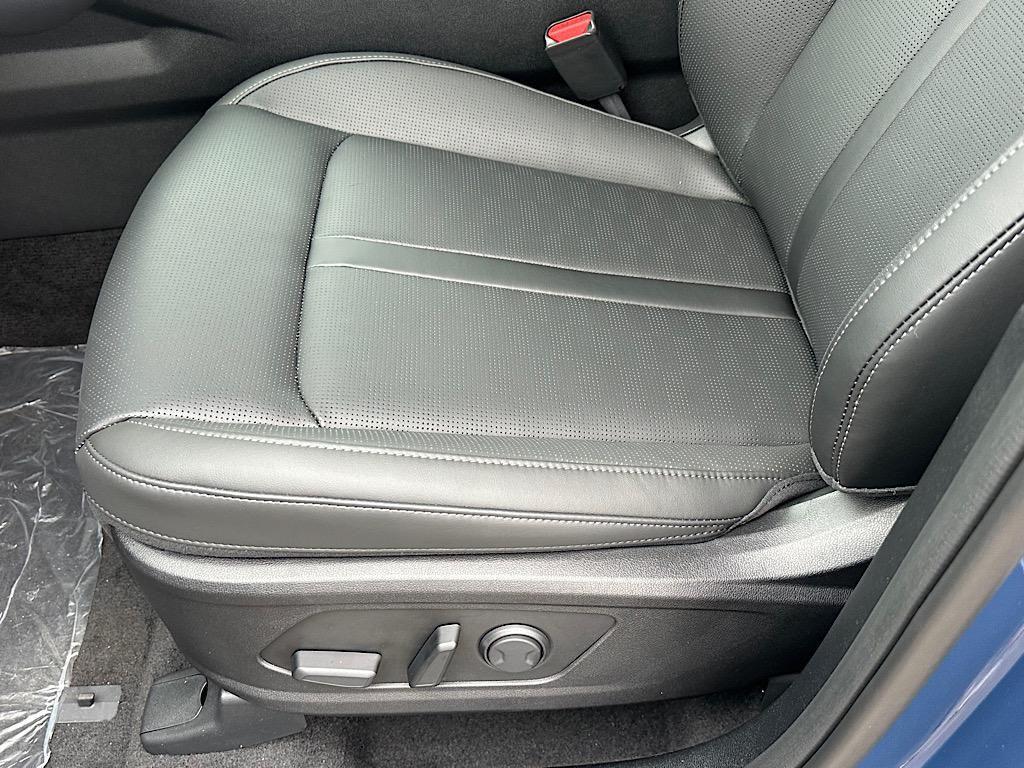 new 2026 Kia Sorento car, priced at $42,343