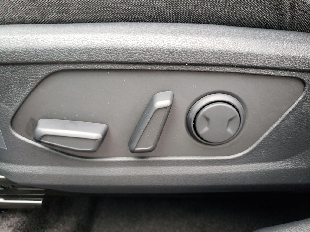 new 2026 Kia Sportage car, priced at $31,971