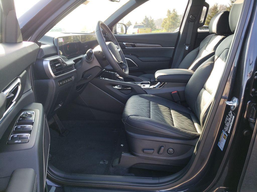 new 2025 Kia Telluride car, priced at $45,635