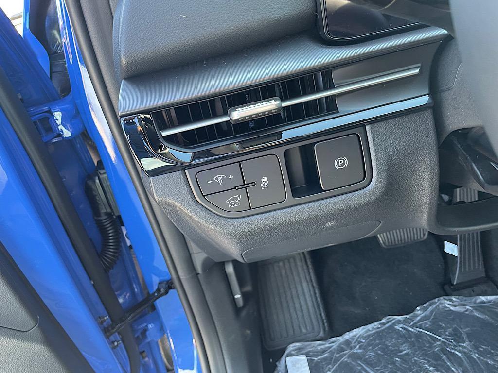 new 2026 Kia Sportage car, priced at $29,533