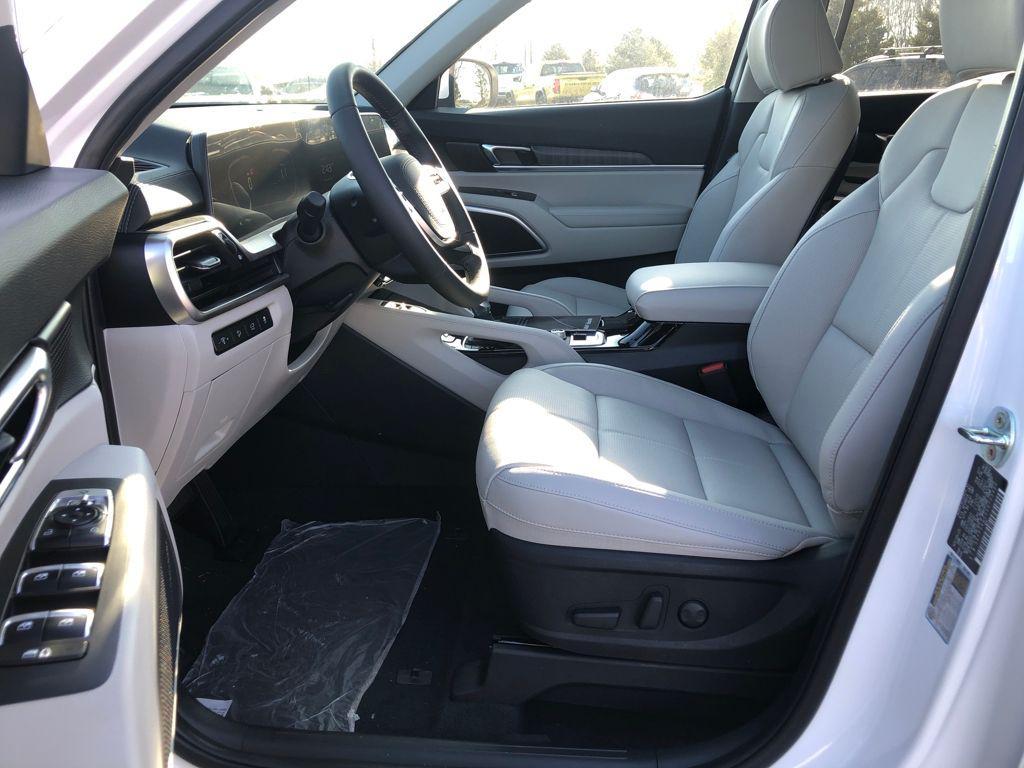 new 2025 Kia Telluride car, priced at $42,535