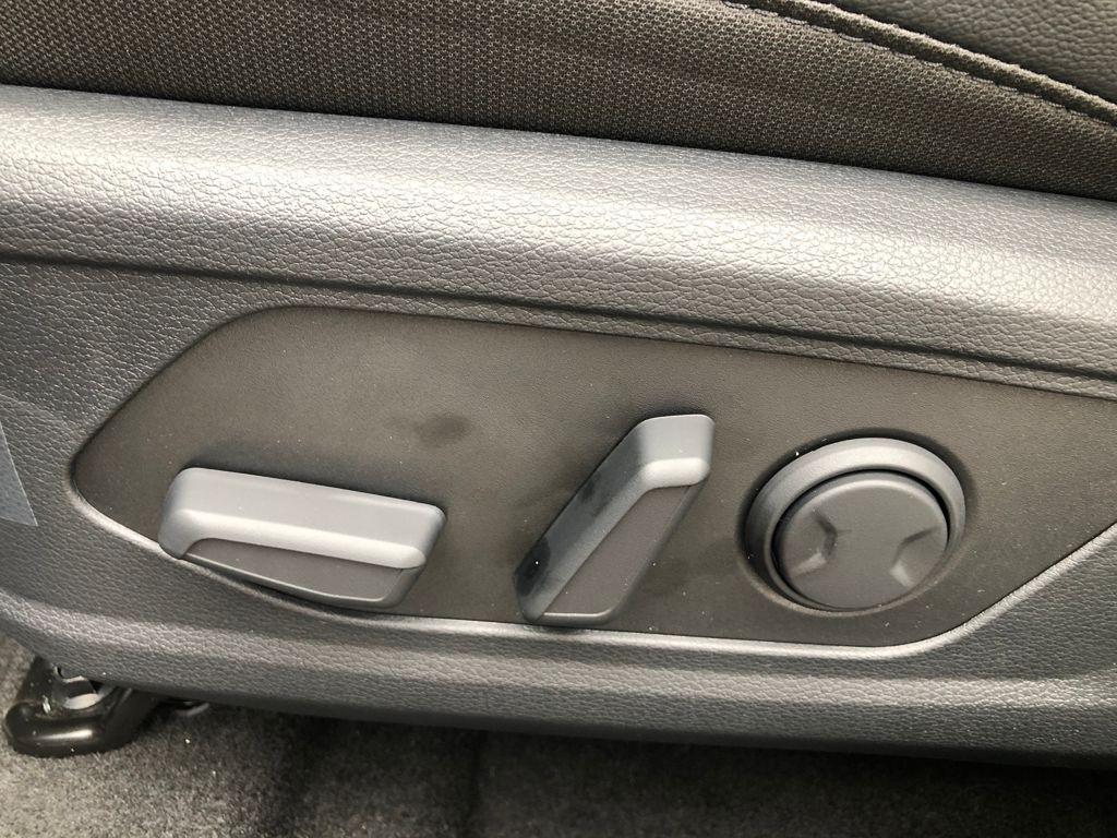 new 2026 Kia Sportage Hybrid car, priced at $34,278