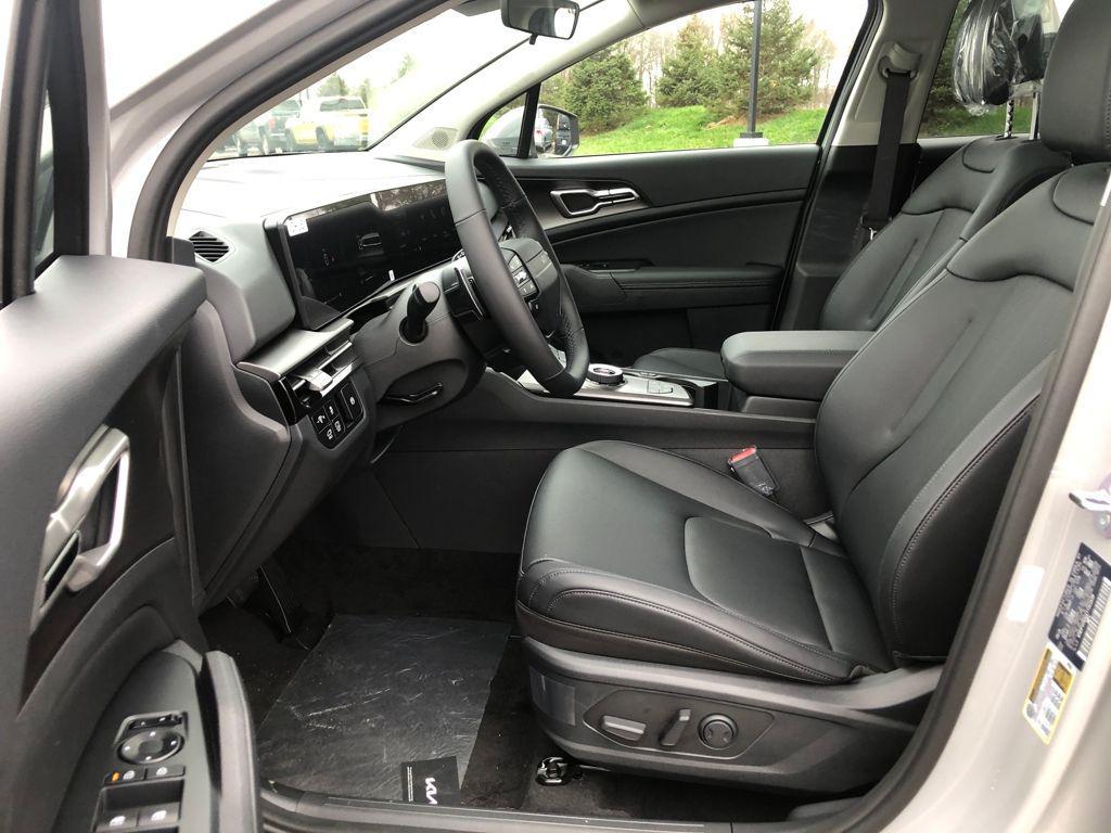 new 2026 Kia Sportage Hybrid car, priced at $34,278