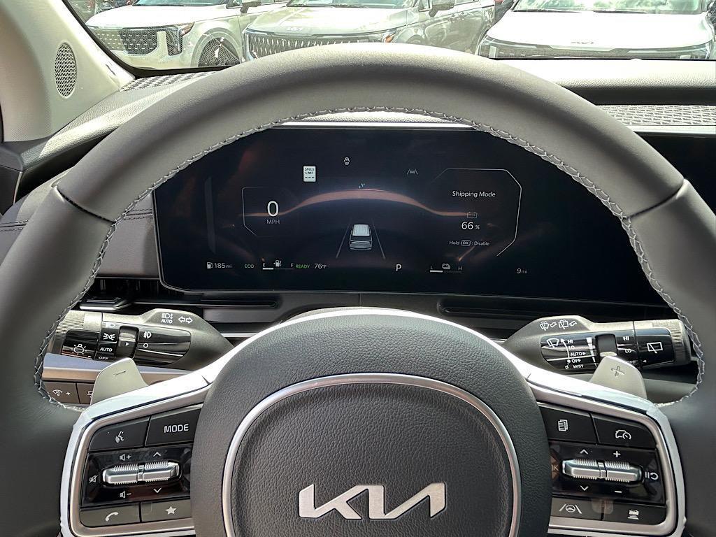 new 2025 Kia Carnival Hybrid car, priced at $47,755