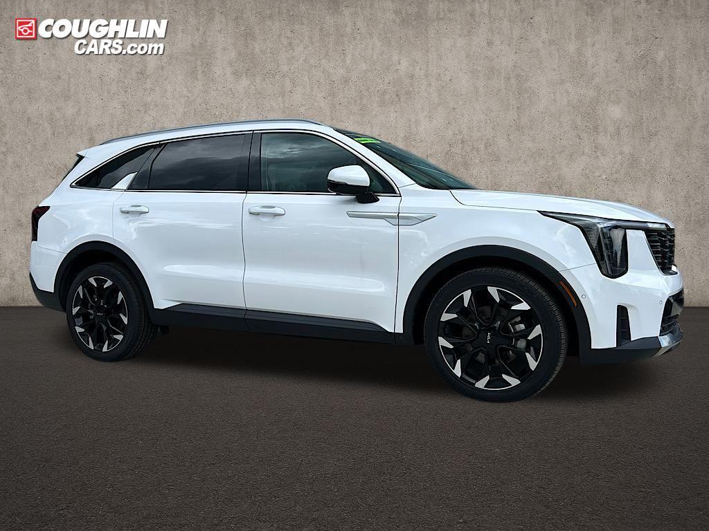 new 2024 Kia Sorento car, priced at $38,999