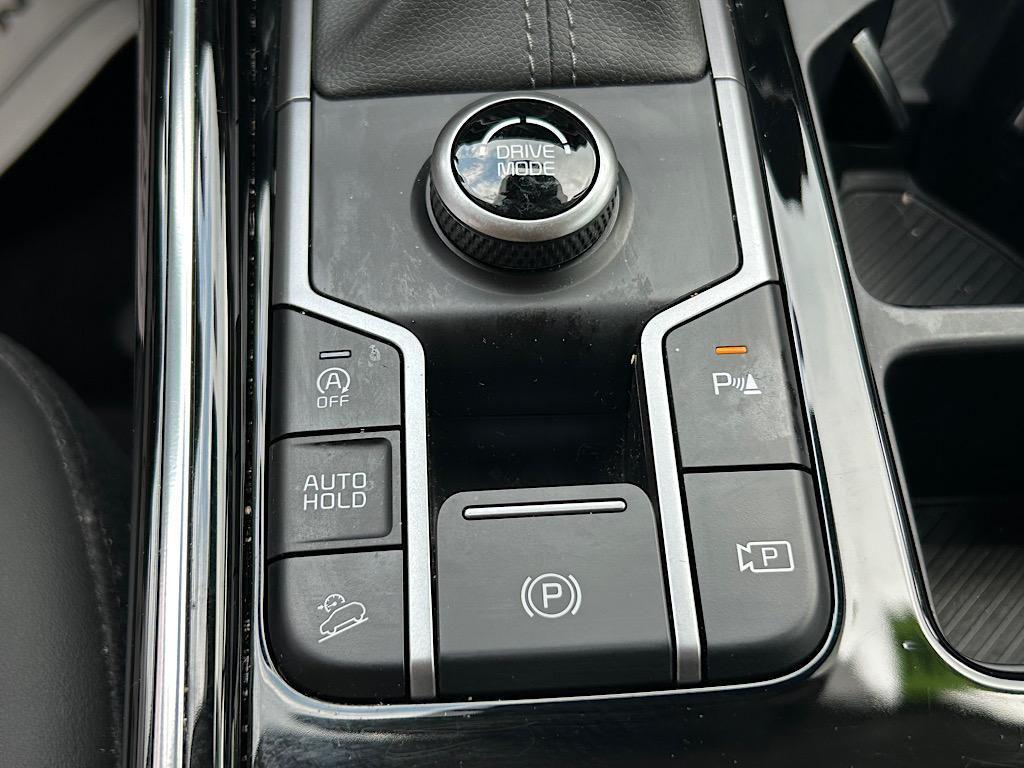 new 2024 Kia Sorento car, priced at $38,999