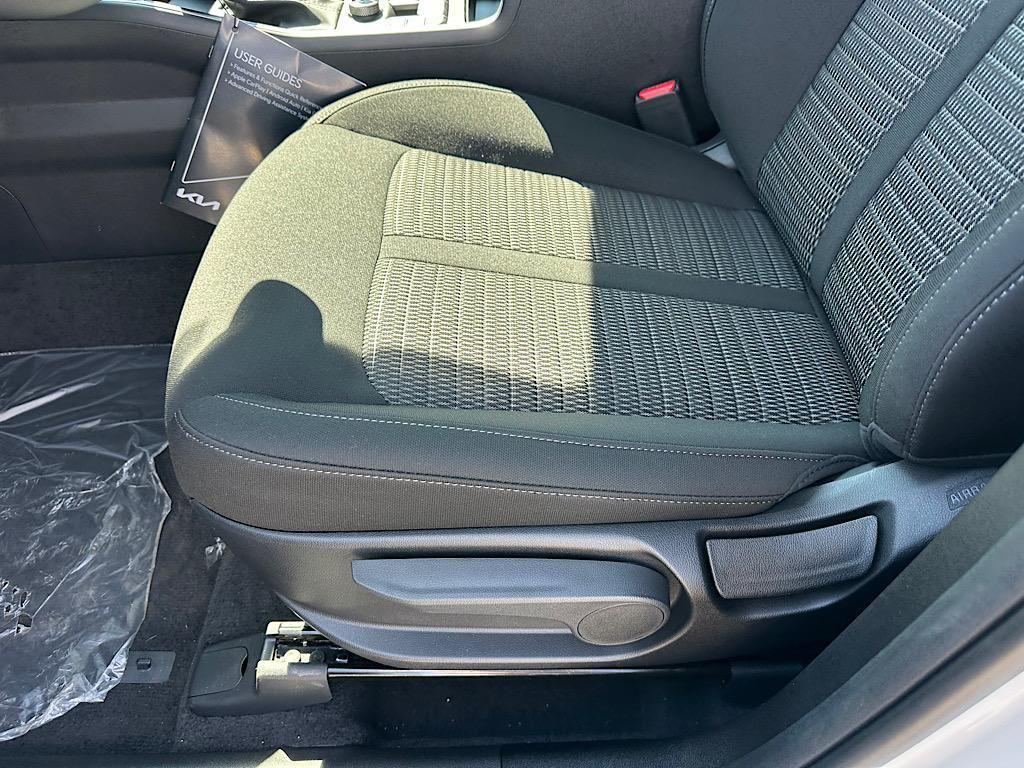 new 2026 Kia Sorento car, priced at $29,925