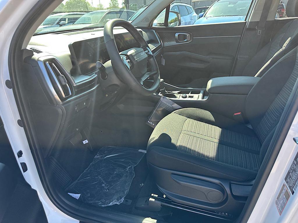 new 2026 Kia Sorento car, priced at $29,925
