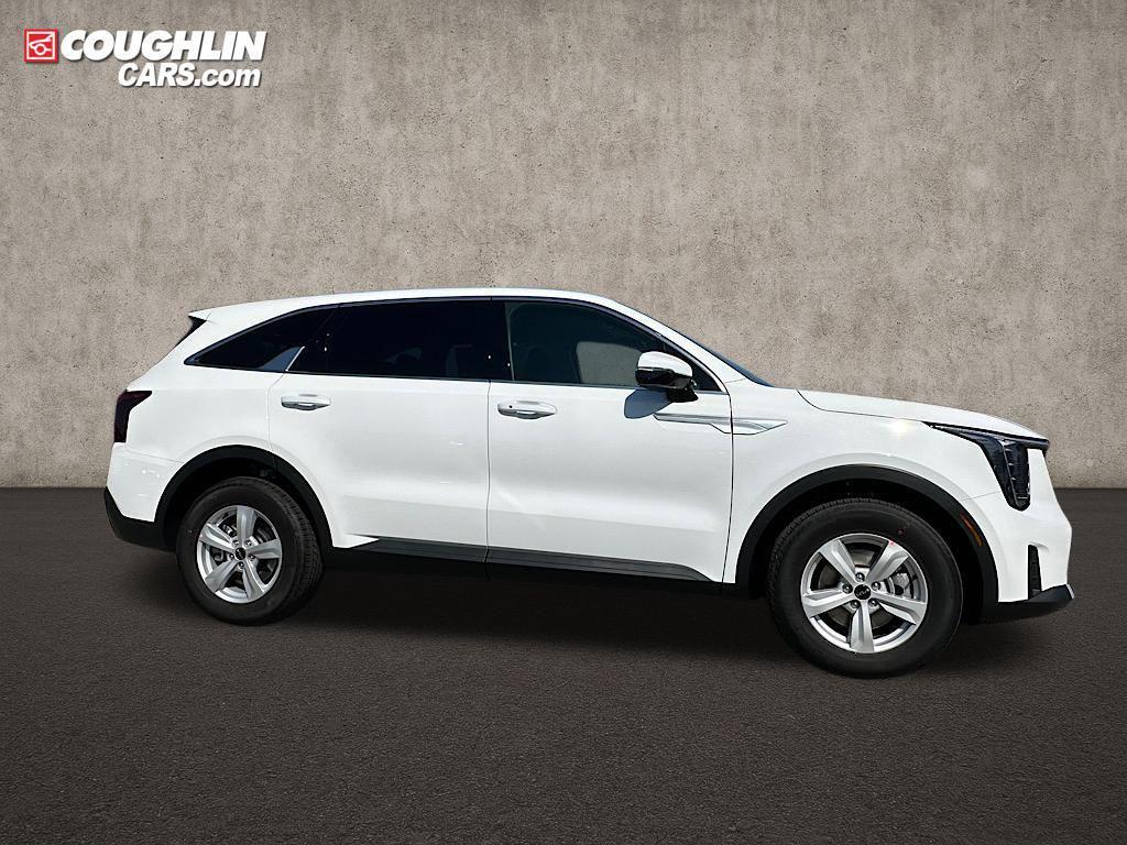 new 2026 Kia Sorento car, priced at $30,425