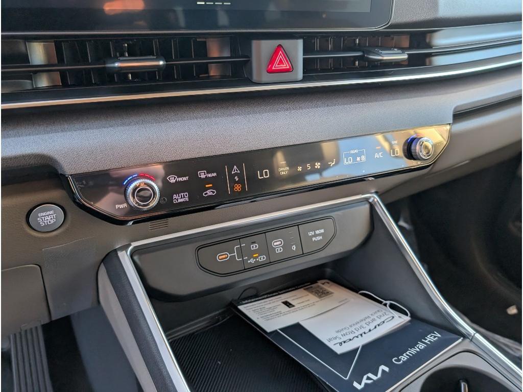 new 2026 Kia Carnival Hybrid car, priced at $42,550