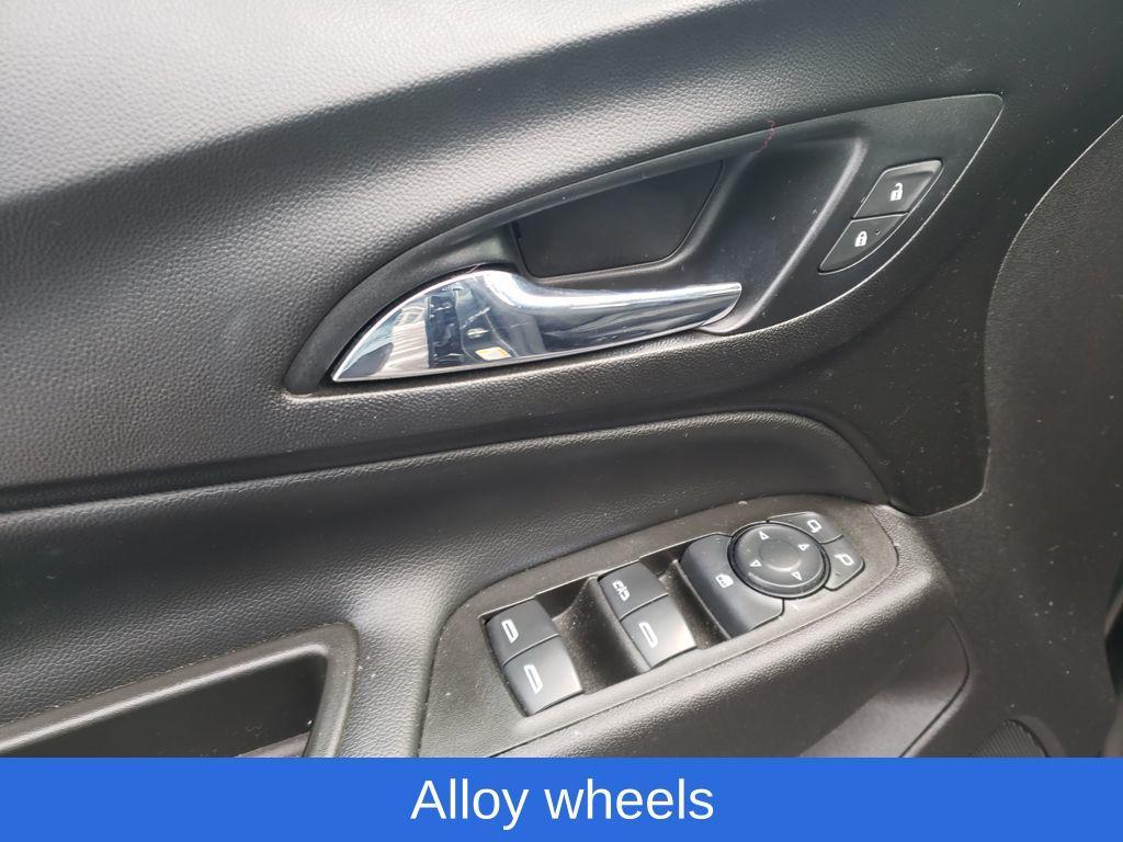 used 2021 Chevrolet Equinox car, priced at $15,932